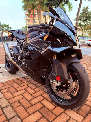 BMW S 1000 RR BMW S 1000 RR